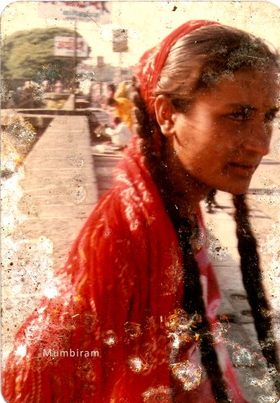 Sheher on Stone Bridge 2, Mumbiram Mumbi was fascinated by Sheher's classical Baluchi style